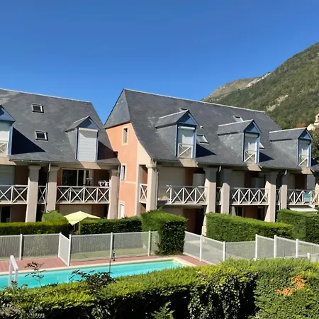 Clos Du Bastan Avec Piscine Daire